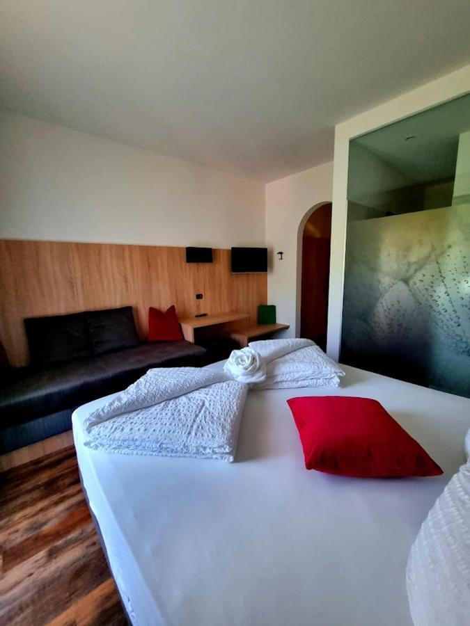Hotel Brueckenwirt - Al Ponte モンターニャ エクステリア 写真