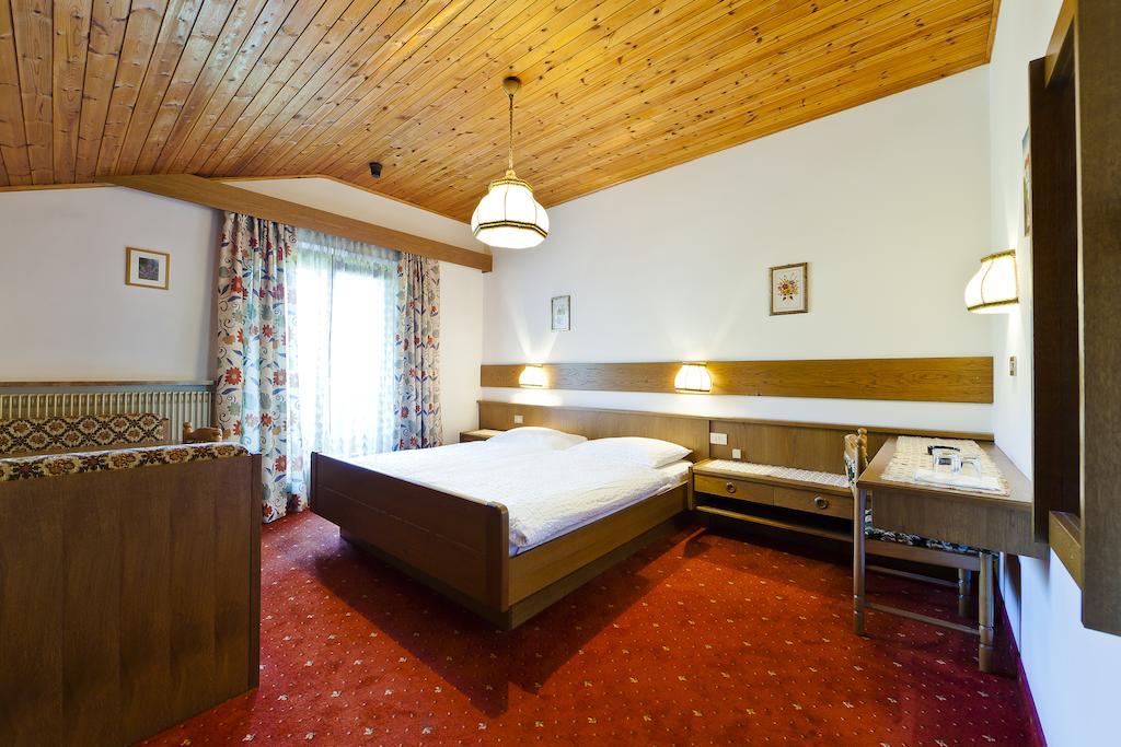 Hotel Brueckenwirt - Al Ponte モンターニャ 部屋 写真