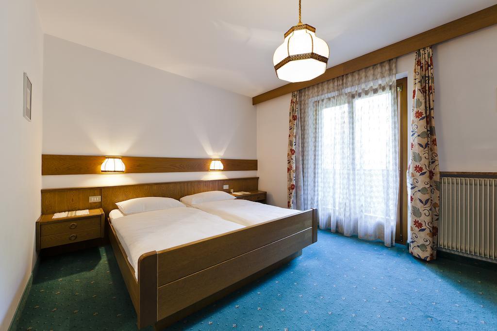 Hotel Brueckenwirt - Al Ponte モンターニャ 部屋 写真